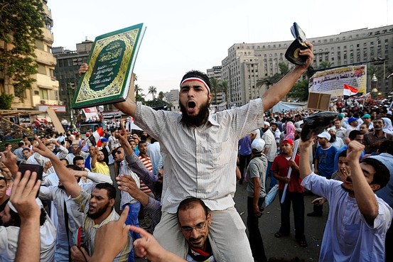 [√] Seconde République d'Egypte Egypt_protest